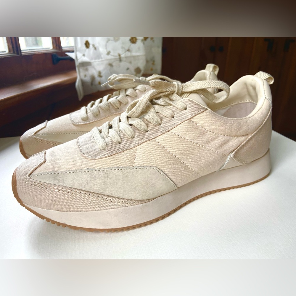 Women's Cream Lace-Up Casual Sneakers